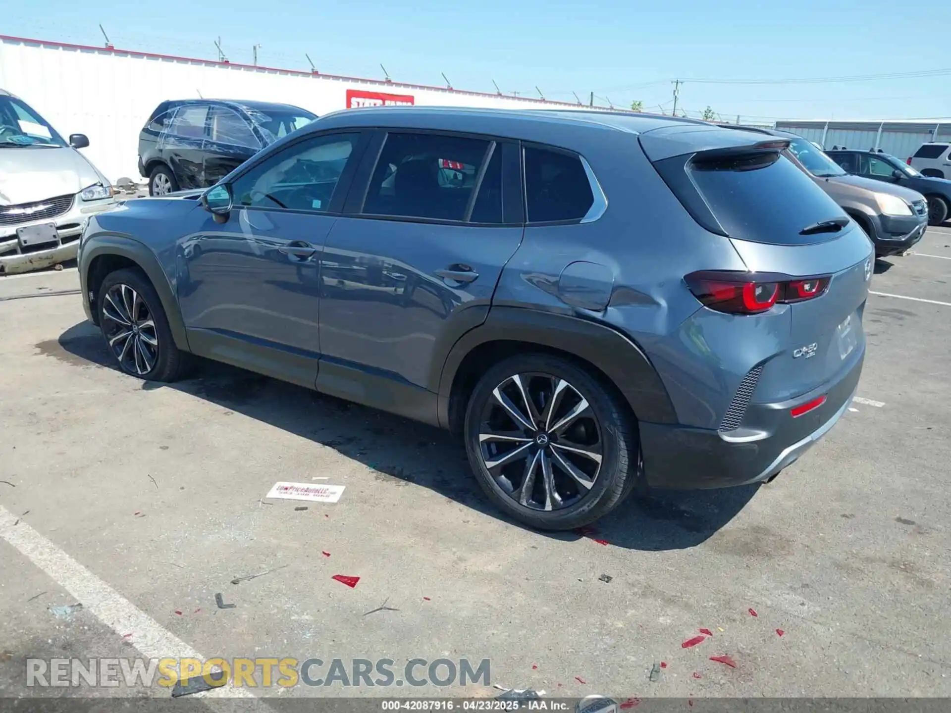3 Photograph of a damaged car 7MMVABXY1RN202565 MAZDA CX-50 2024