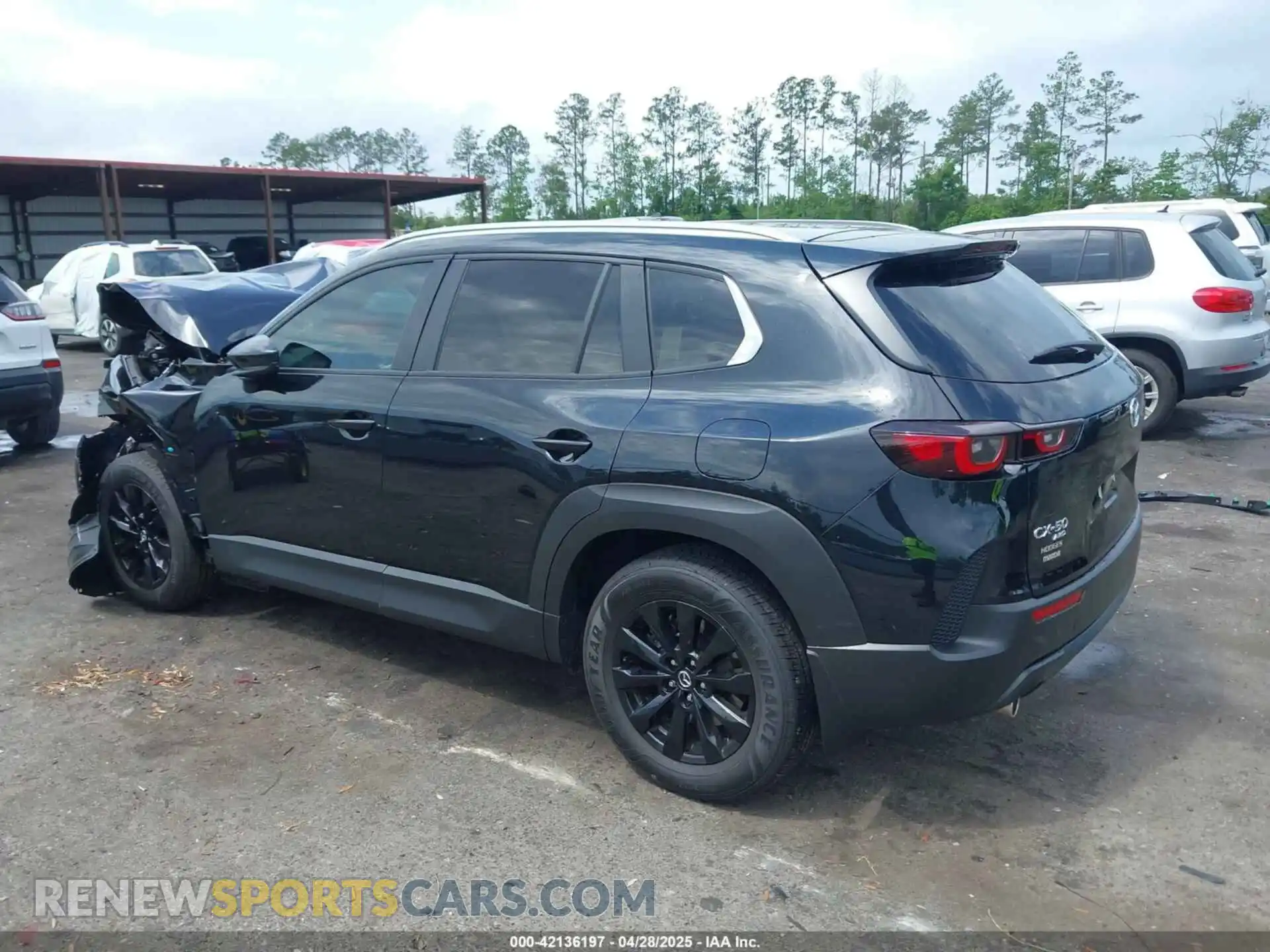3 Photograph of a damaged car 7MMVABAMXSN326118 MAZDA CX-50 2025