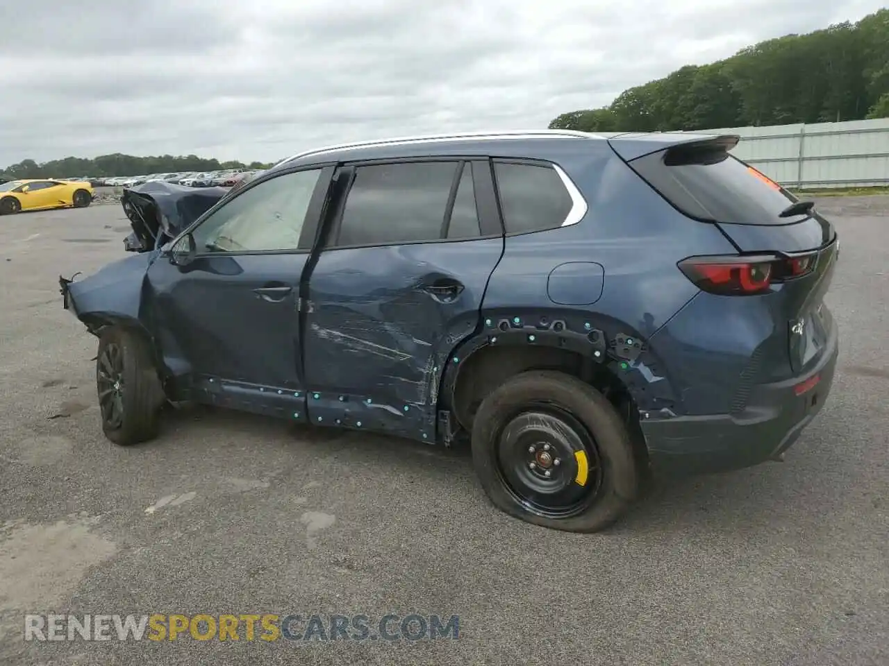 2 fotografías del automóvil dañado 7MMVABBM2SN318965 MAZDA CX-50 2025