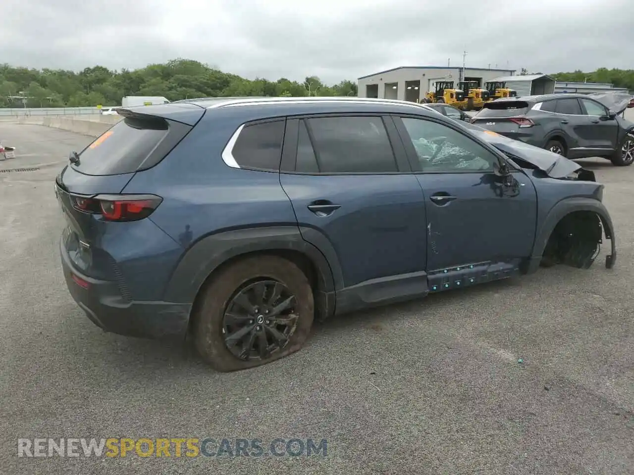 3 fotografías del automóvil dañado 7MMVABBM2SN318965 MAZDA CX-50 2025
