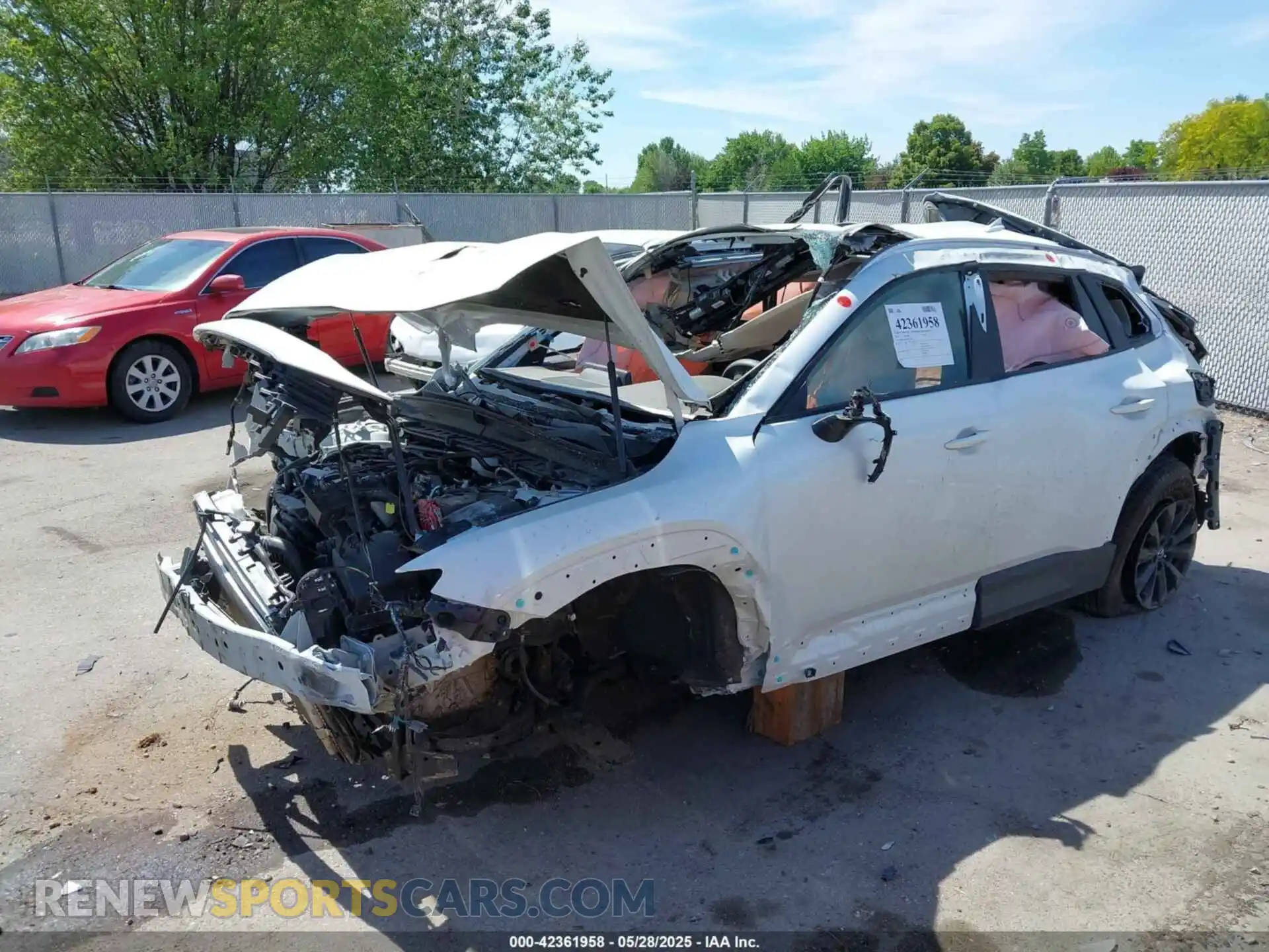 2 Photograph of a damaged car 7MMVABDM3SN310547 MAZDA CX-50 2025