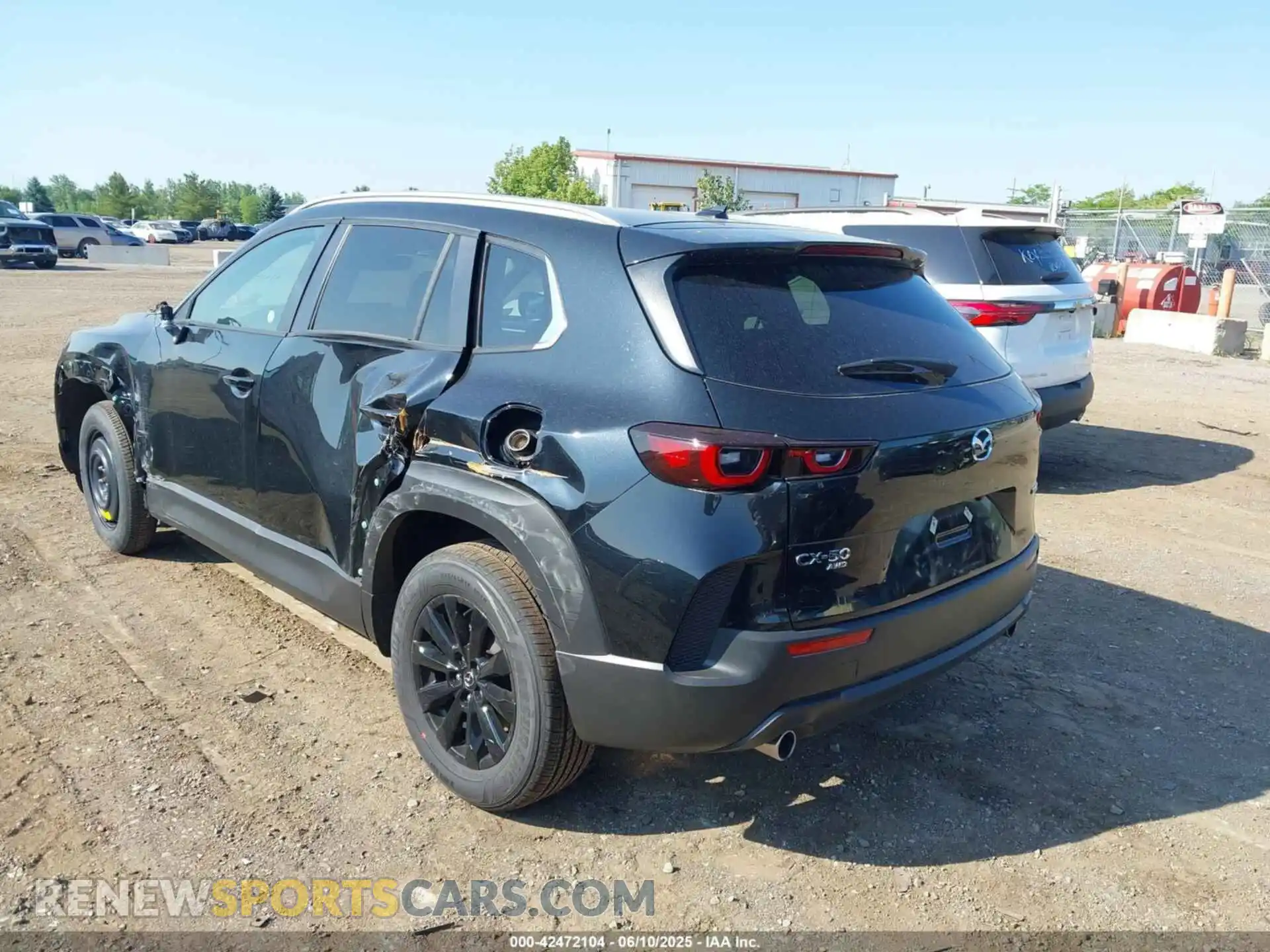 3 Photograph of a damaged car 7MMVABDM7SN348072 MAZDA CX-50 2025