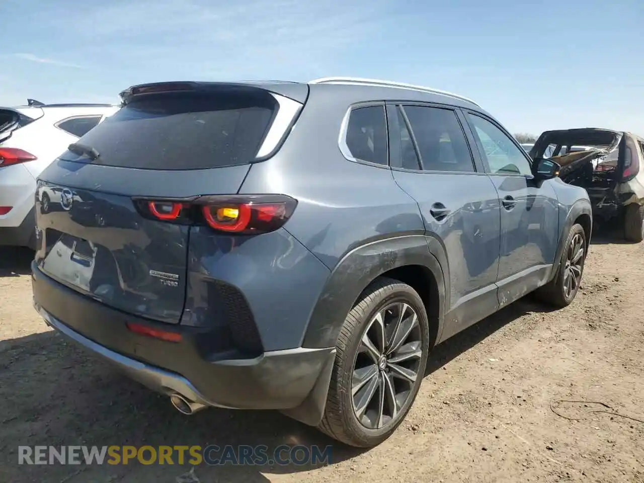 3 Photograph of a damaged car 7MMVABXY5RN191456 MAZDA CX-50 BASE 2024