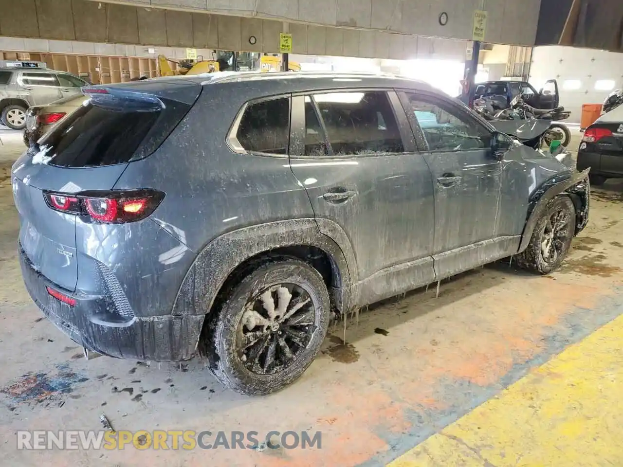 3 Photograph of a damaged car 7MMVABBM8RN168161 MAZDA CX-50 PREF 2024