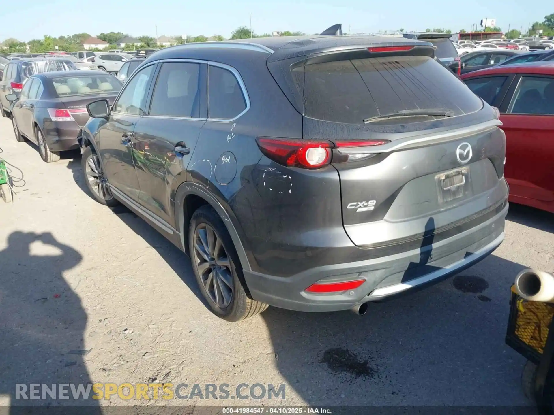 3 Photograph of a damaged car JM3TCBEY3K0301306 MAZDA CX-9 2019