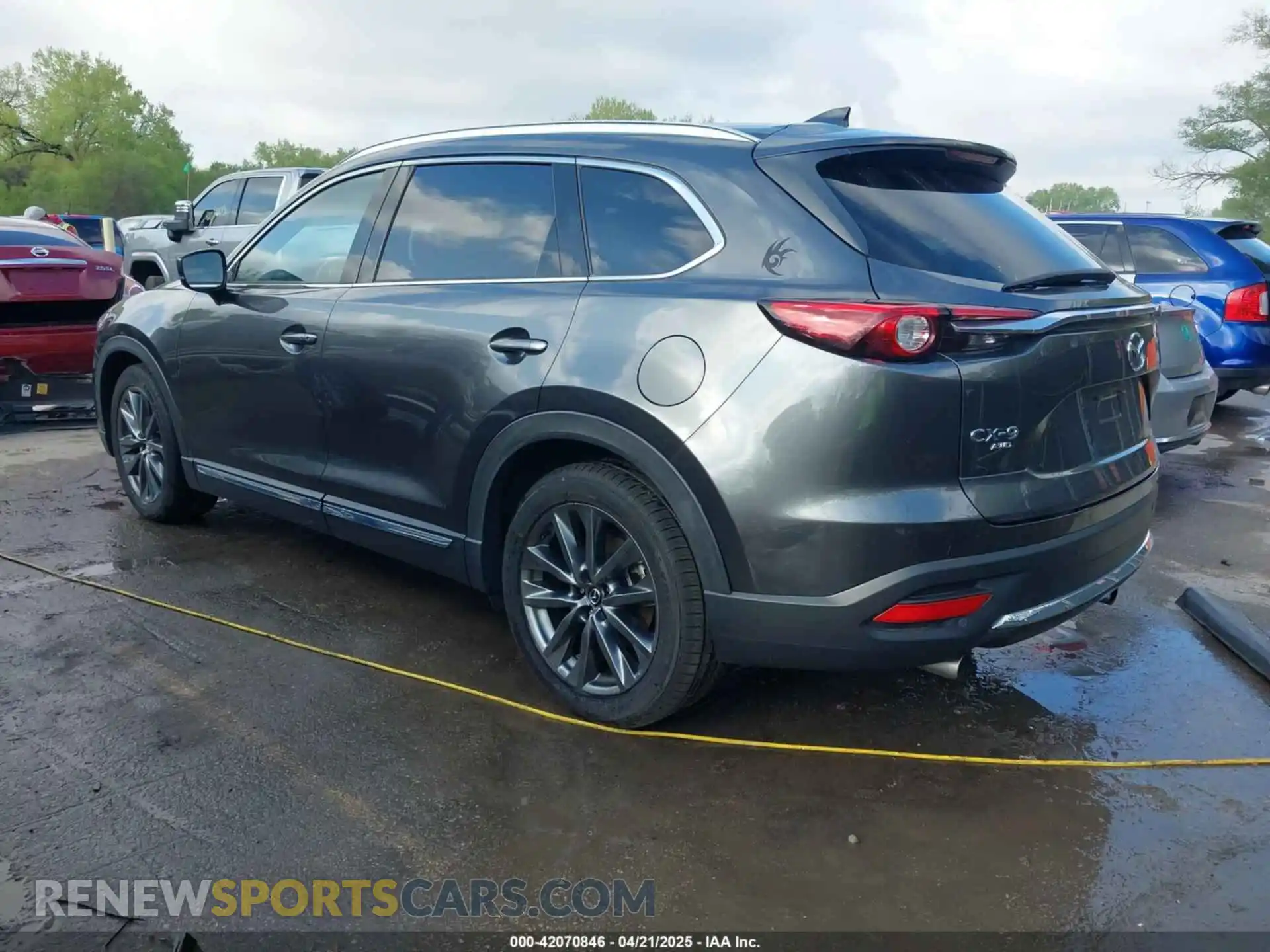 3 Photograph of a damaged car JM3TCBEYXL0402053 MAZDA CX-9 2020