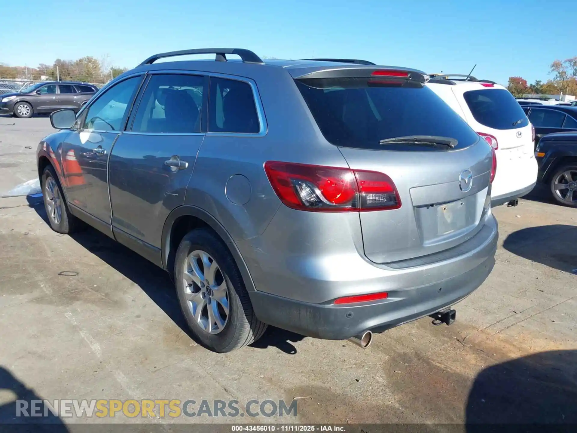 3 fotografías del automóvil dañado JM3TCACY3M0503885 MAZDA CX-9 2021