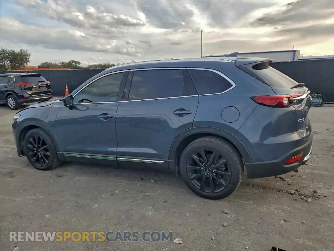2 fotografías del automóvil dañado JM3TCADY0M0500683 MAZDA CX-9 2021