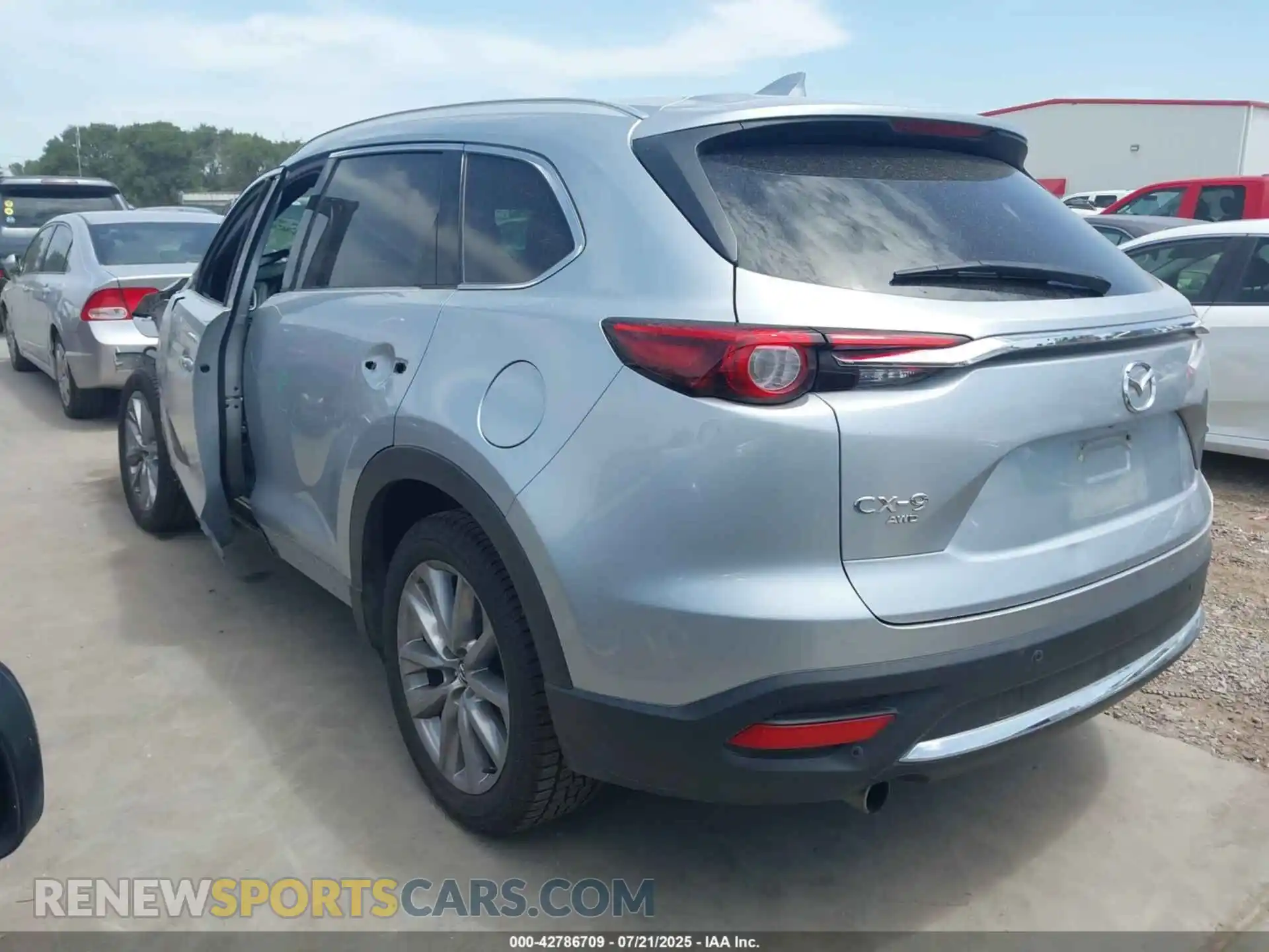 3 Photograph of a damaged car JM3TCBDY2M0523033 MAZDA CX-9 2021
