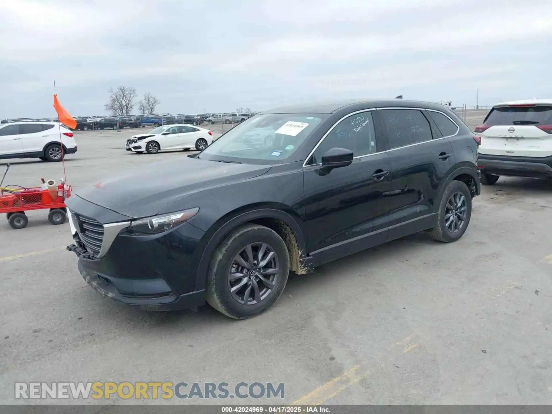 2 fotografías del automóvil dañado JM3TCBCY3P0657538 MAZDA CX-9 2023