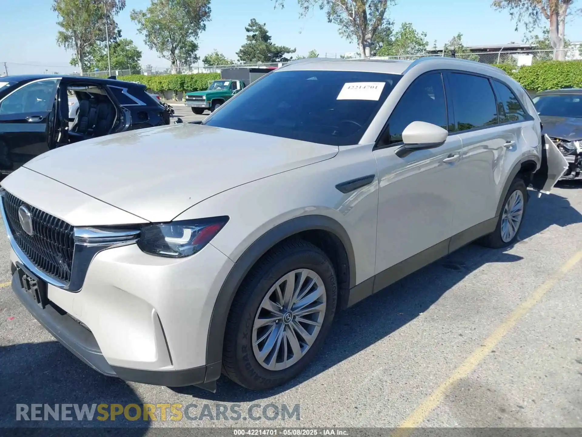 2 Photograph of a damaged car JM3KKCHD2R1108548 MAZDA CX-90 2024