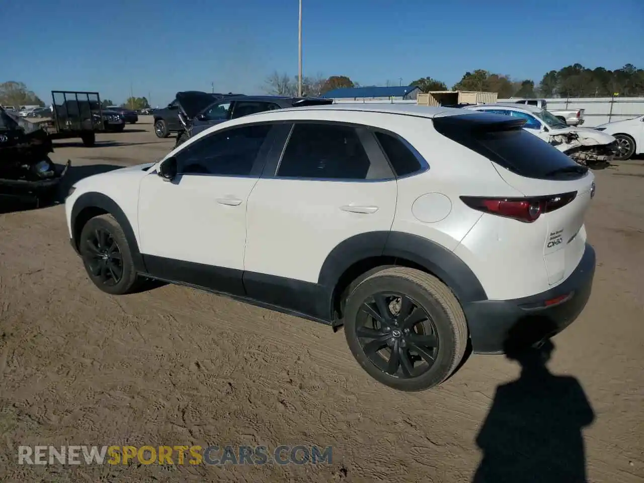 2 Photograph of a damaged car 3MVDMACLXLM112175 MAZDA CX30 2020