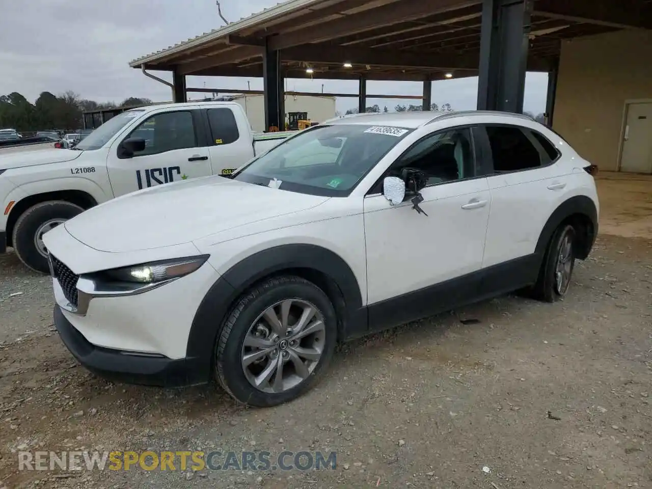 1 Photograph of a damaged car 3MVDMADL4LM124059 MAZDA CX30 2020