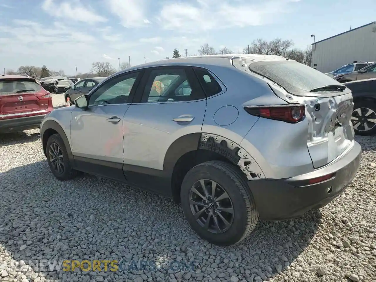 2 Photograph of a damaged car 3MVDMBBL7LM127689 MAZDA CX30 2020