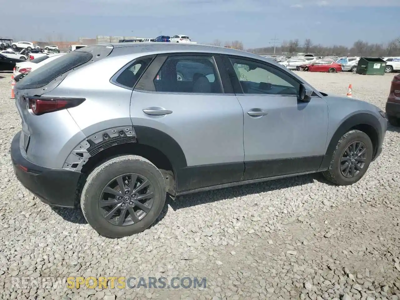 3 Photograph of a damaged car 3MVDMBBL7LM127689 MAZDA CX30 2020