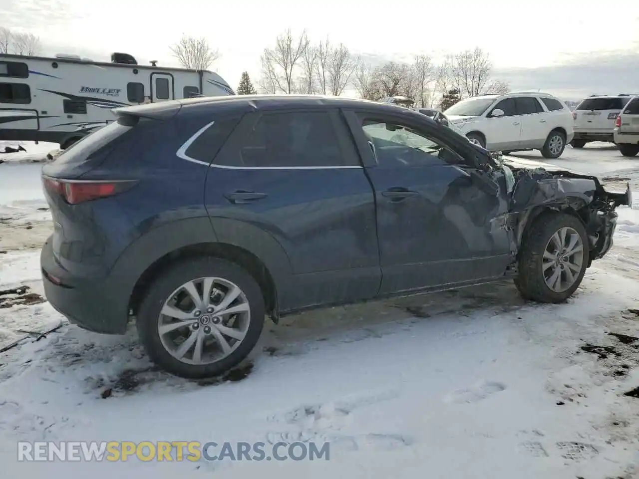 3 Photograph of a damaged car 3MVDMBDL0LM109922 MAZDA CX30 2020