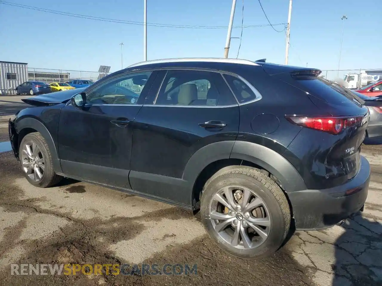 2 Photograph of a damaged car 3MVDMBEM3LM126527 MAZDA CX30 2020