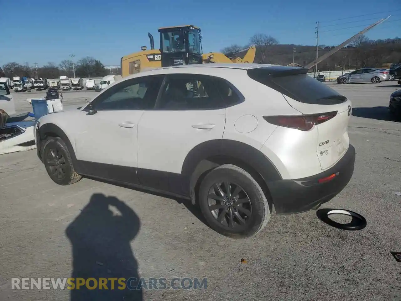 2 Photograph of a damaged car 3MVDMAAL1MM204649 MAZDA CX30 2021