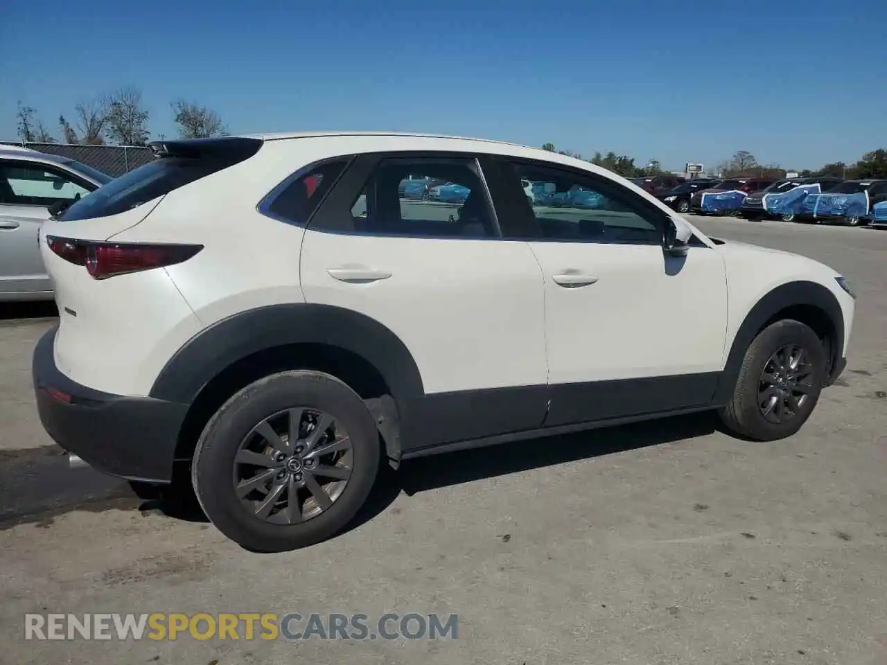 3 Photograph of a damaged car 3MVDMAAL1MM272837 MAZDA CX30 2021