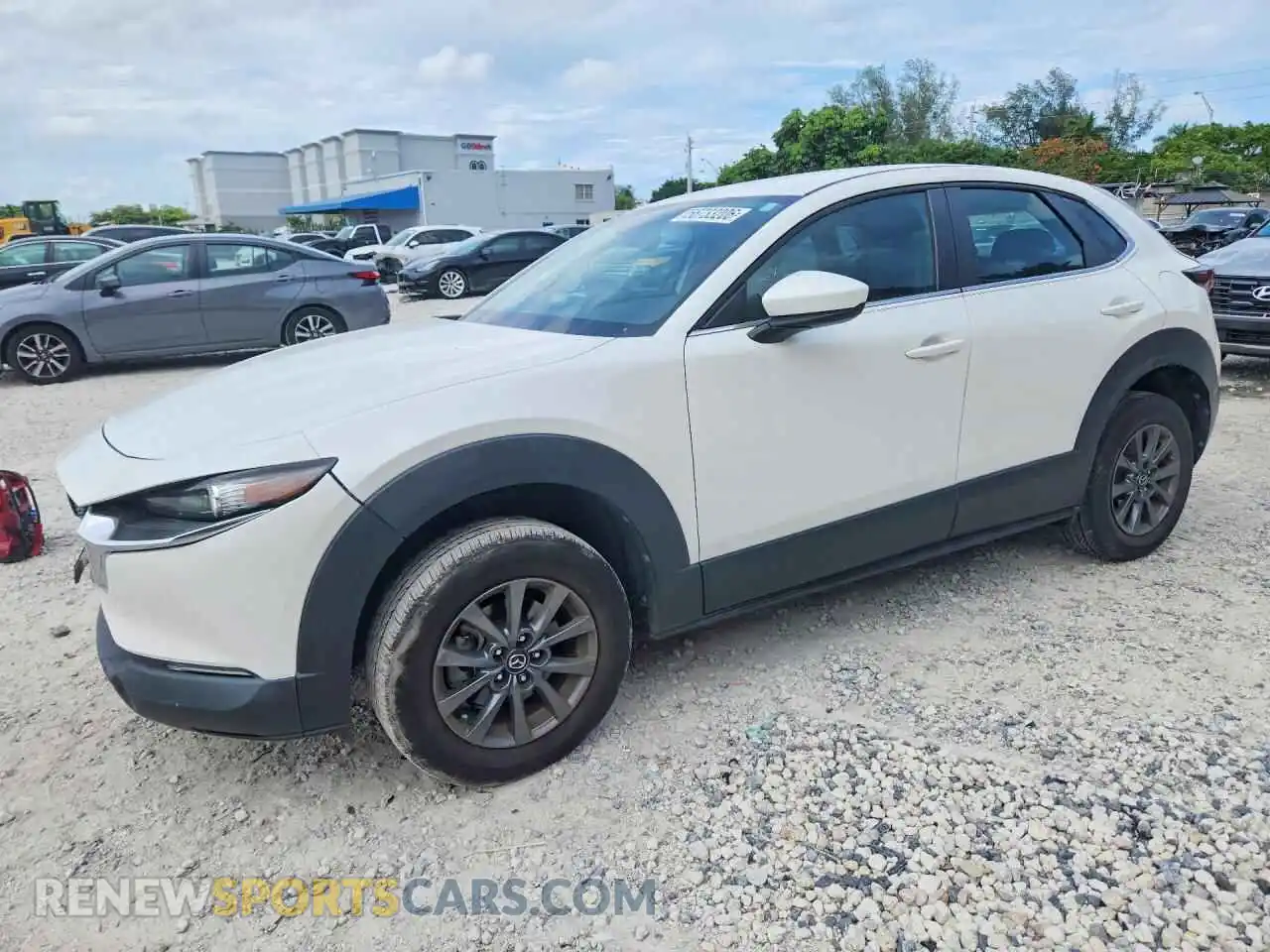 1 Фотография поврежденного автомобиля 3MVDMAAL2MM215823 MAZDA CX30 2021
