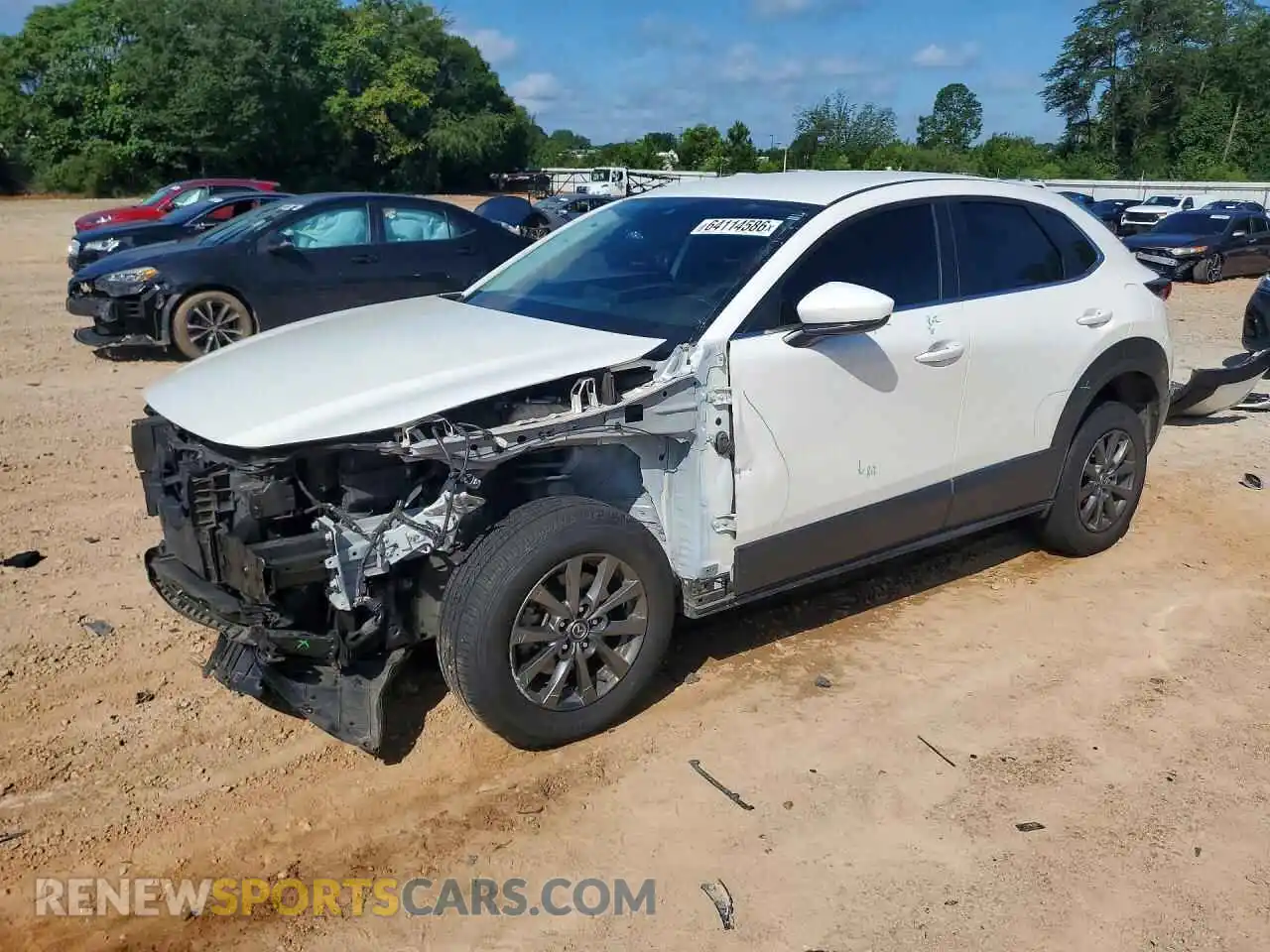 1 Photograph of a damaged car 3MVDMAAL4MM235734 MAZDA CX30 2021