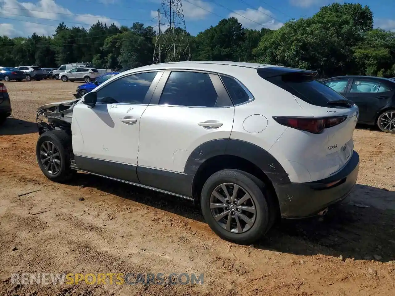 2 Photograph of a damaged car 3MVDMAAL4MM235734 MAZDA CX30 2021
