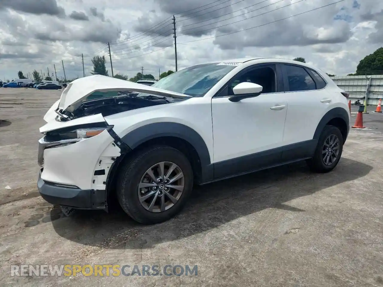 1 Photograph of a damaged car 3MVDMAAL6MM212293 MAZDA CX30 2021
