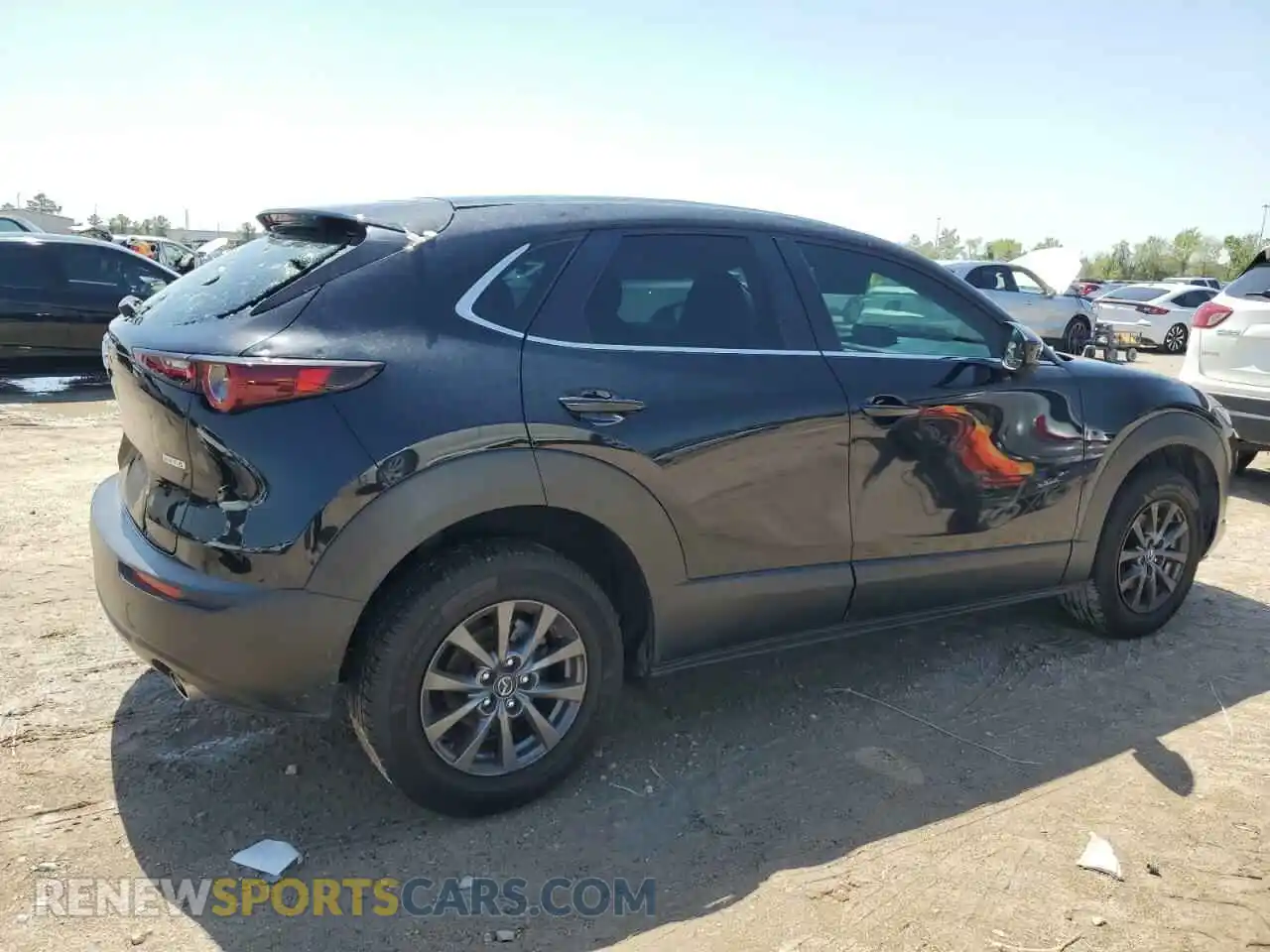 3 Photograph of a damaged car 3MVDMAAL9MM219898 MAZDA CX30 2021