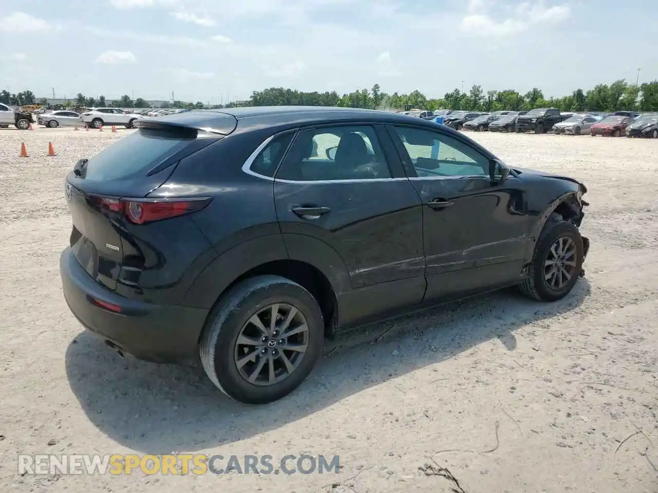 3 Photograph of a damaged car 3MVDMAAL9MM273086 MAZDA CX30 2021
