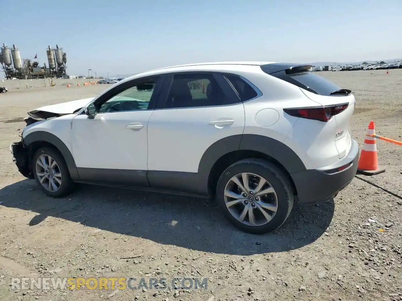2 Photograph of a damaged car 3MVDMABL0MM218802 MAZDA CX30 2021