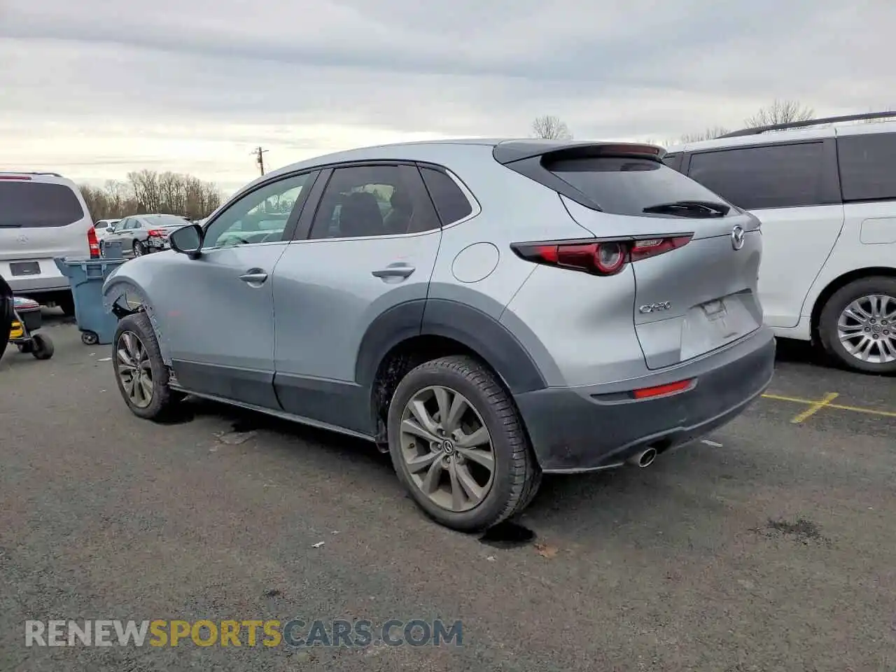 2 Photograph of a damaged car 3MVDMABL0MM247538 MAZDA CX30 2021