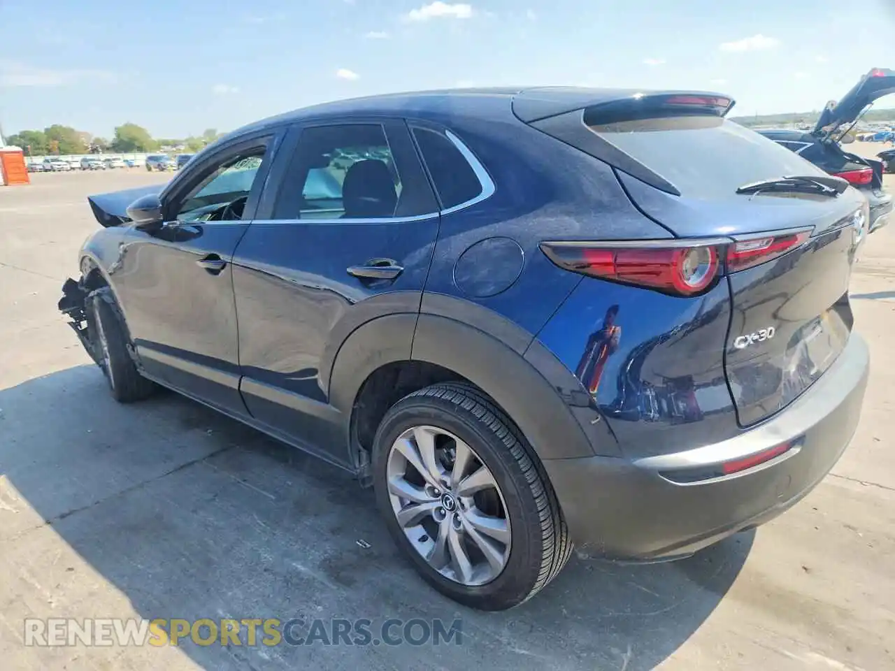 2 Photograph of a damaged car 3MVDMABL2MM303270 MAZDA CX30 2021