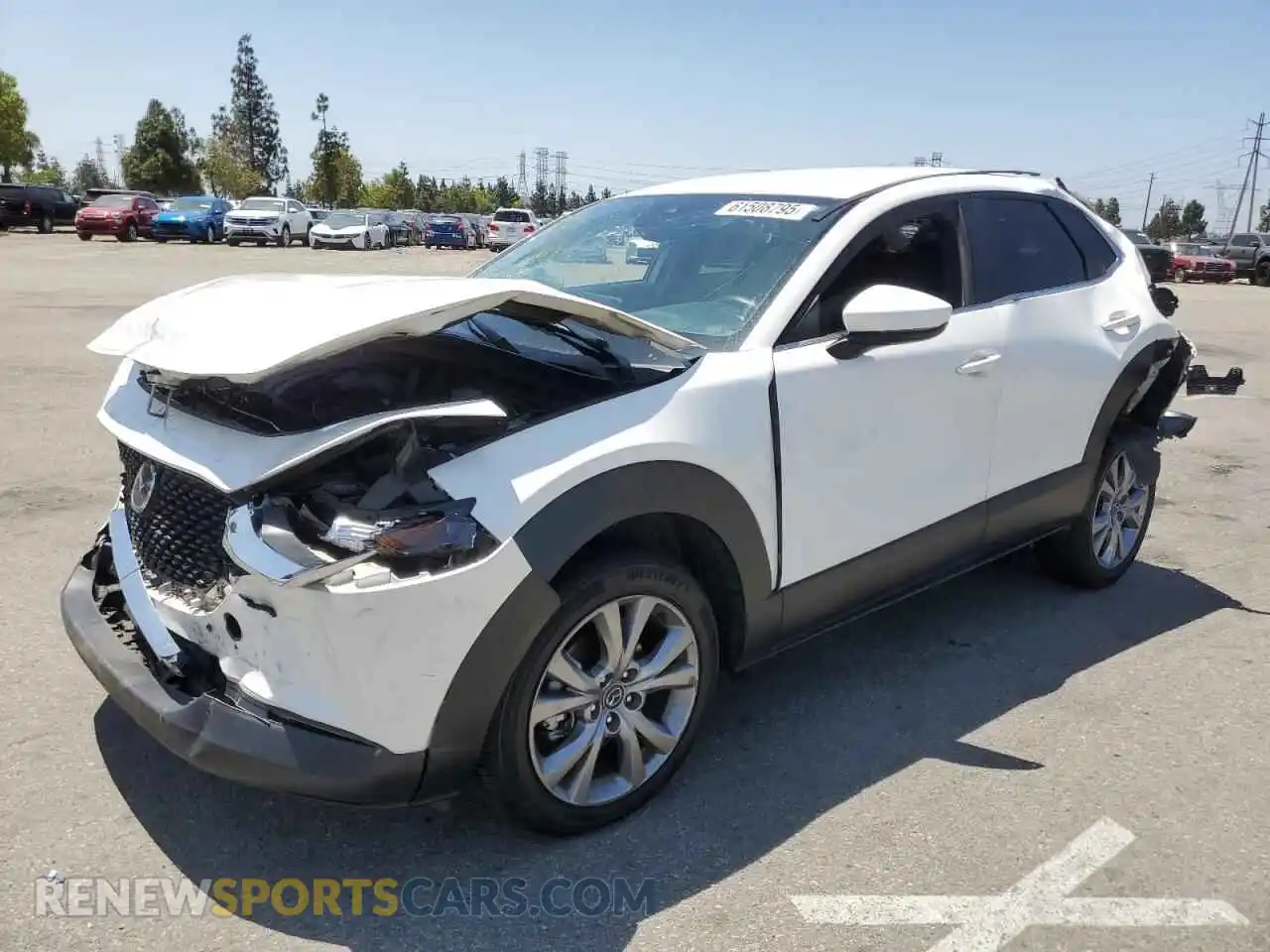 1 Photograph of a damaged car 3MVDMABL3MM203811 MAZDA CX30 2021