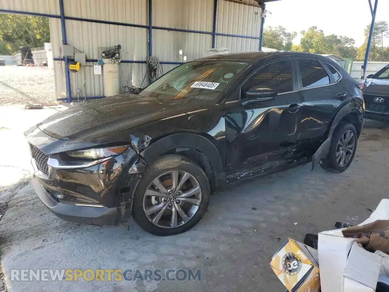 1 Photograph of a damaged car 3MVDMABL4MM246456 MAZDA CX30 2021