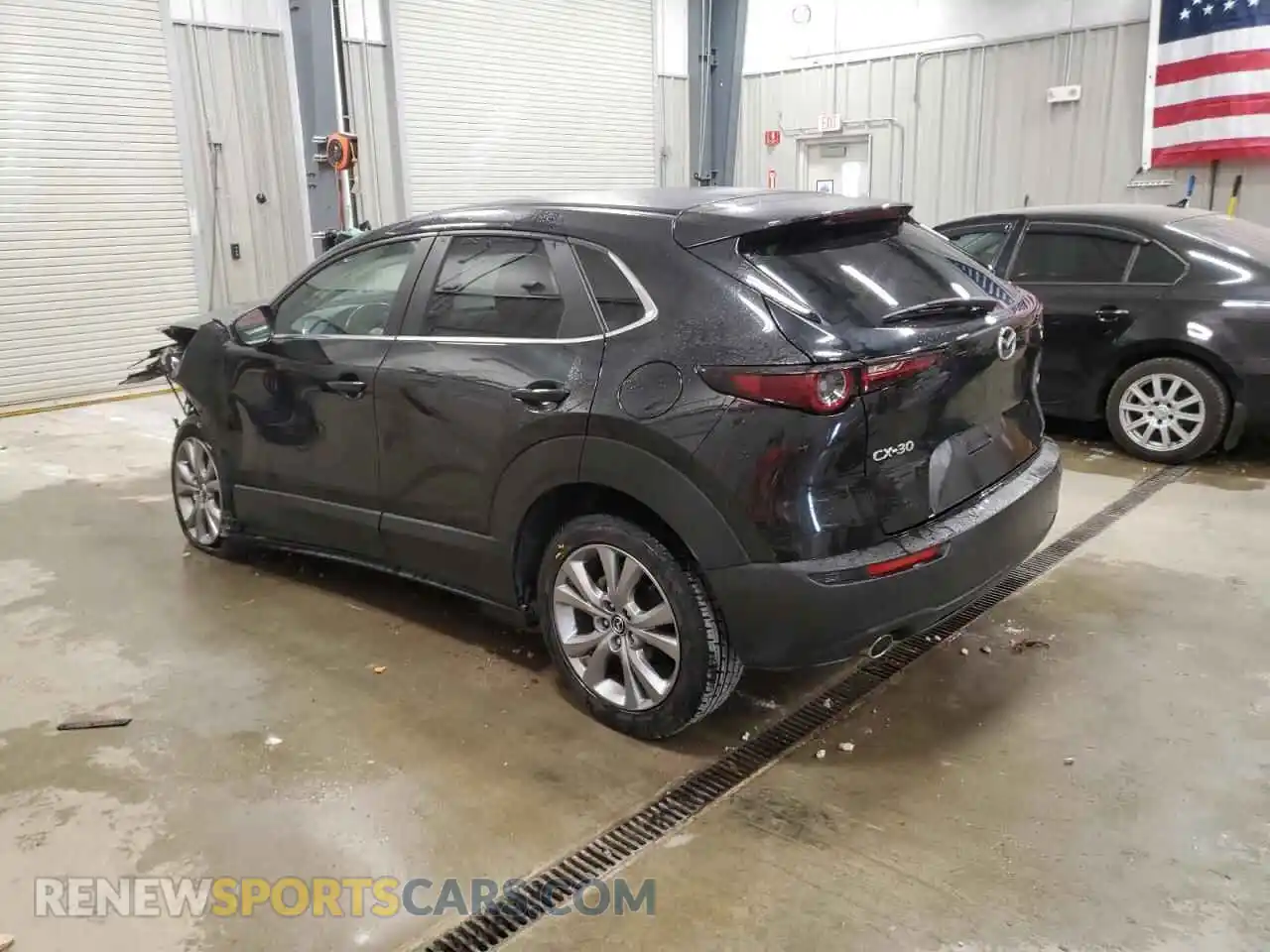2 Photograph of a damaged car 3MVDMABL6MM243641 MAZDA CX30 2021