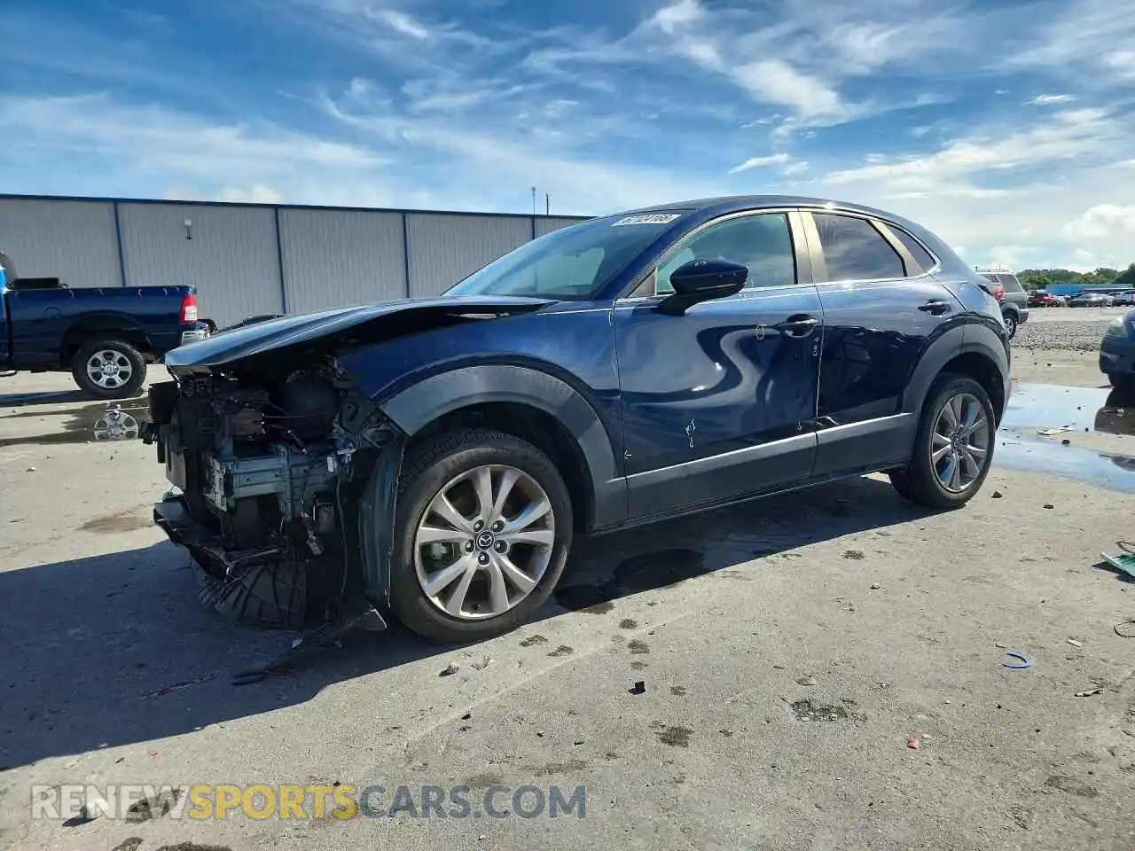 1 Photograph of a damaged car 3MVDMABL6MM252033 MAZDA CX30 2021