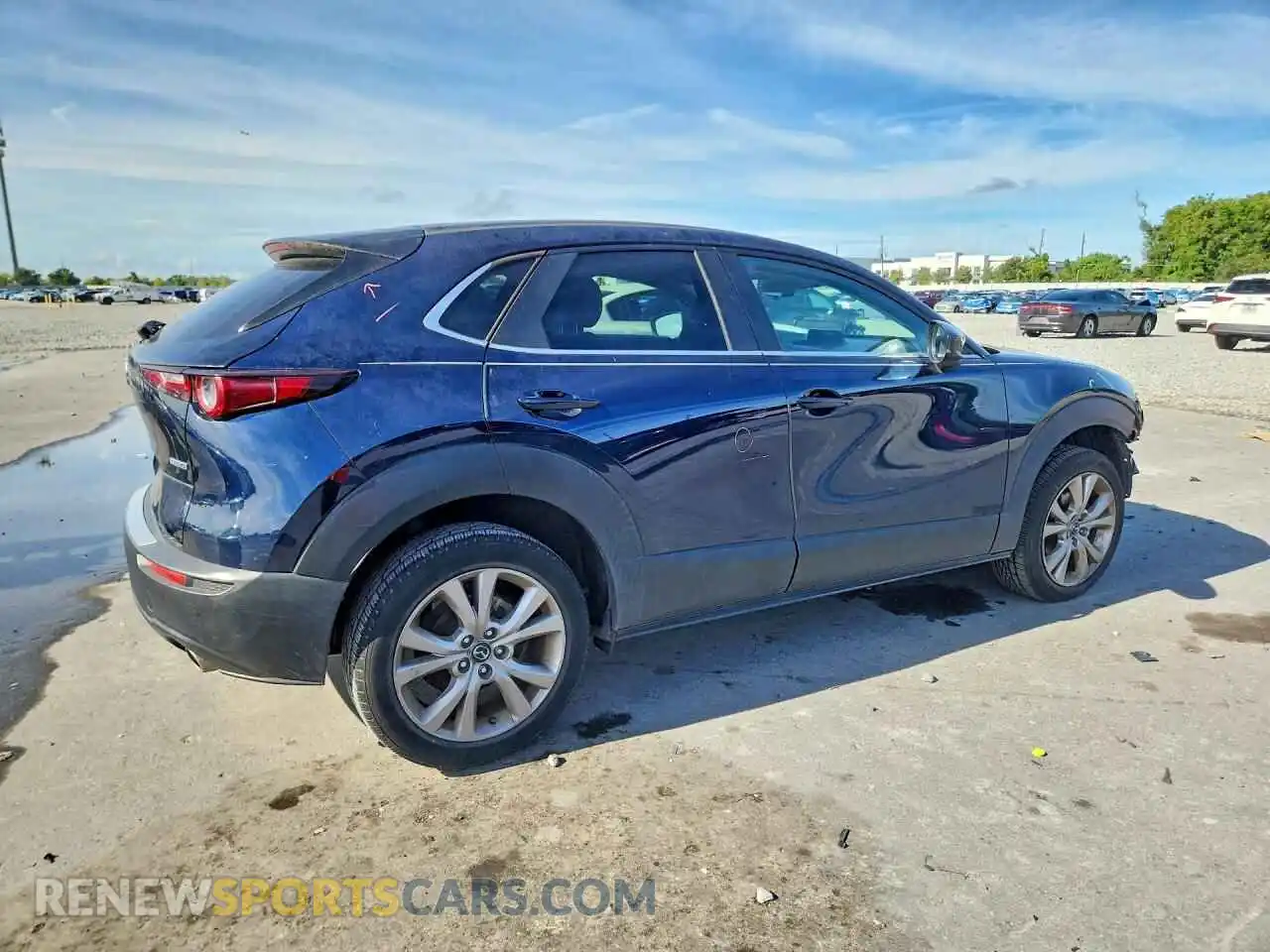 3 Photograph of a damaged car 3MVDMABL6MM252033 MAZDA CX30 2021