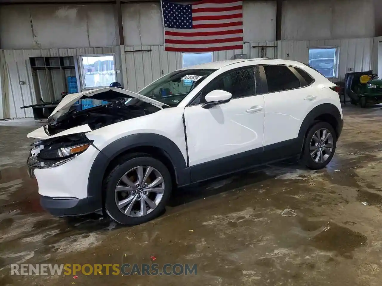 1 Photograph of a damaged car 3MVDMABL6MM308679 MAZDA CX30 2021