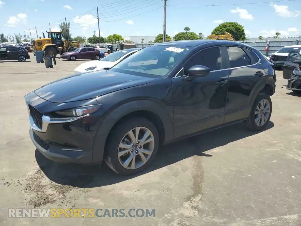 1 Photograph of a damaged car 3MVDMABL8MM254592 MAZDA CX30 2021