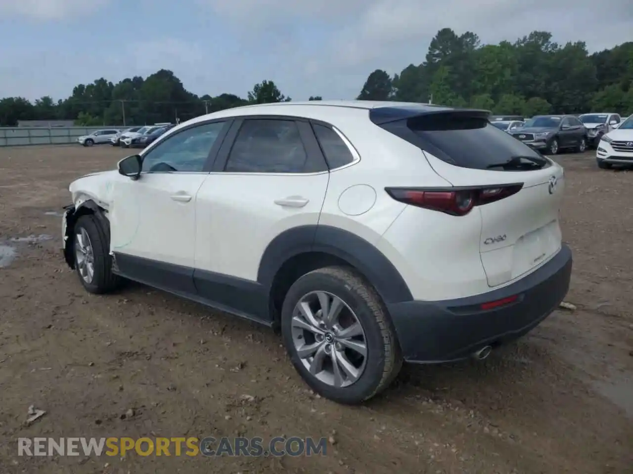 2 Photograph of a damaged car 3MVDMABL9MM221777 MAZDA CX30 2021