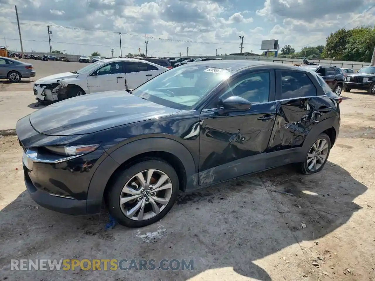 1 Photograph of a damaged car 3MVDMABL9MM243925 MAZDA CX30 2021