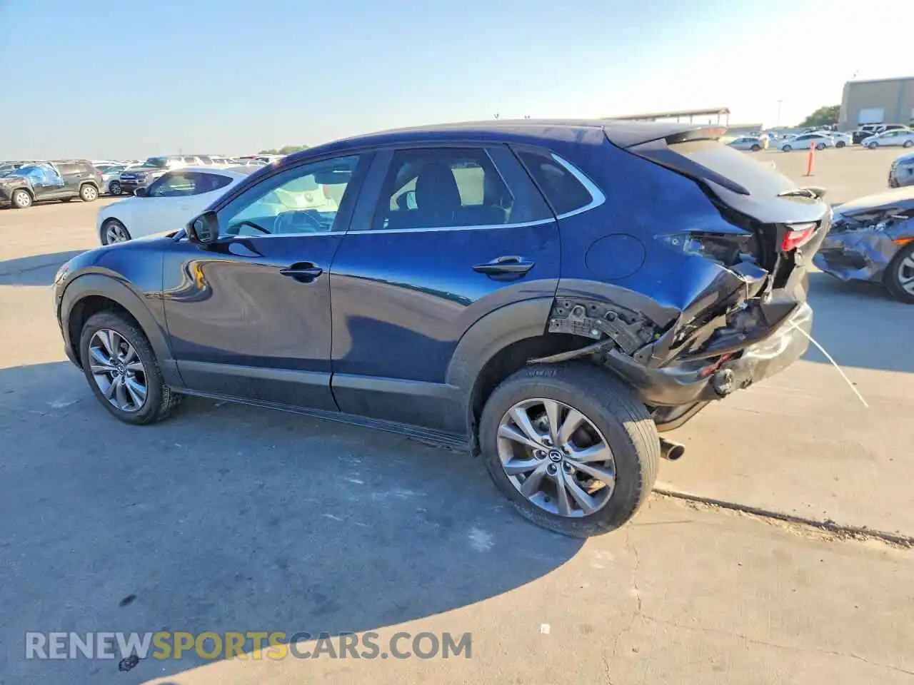 2 Photograph of a damaged car 3MVDMACL2MM232053 MAZDA CX30 2021