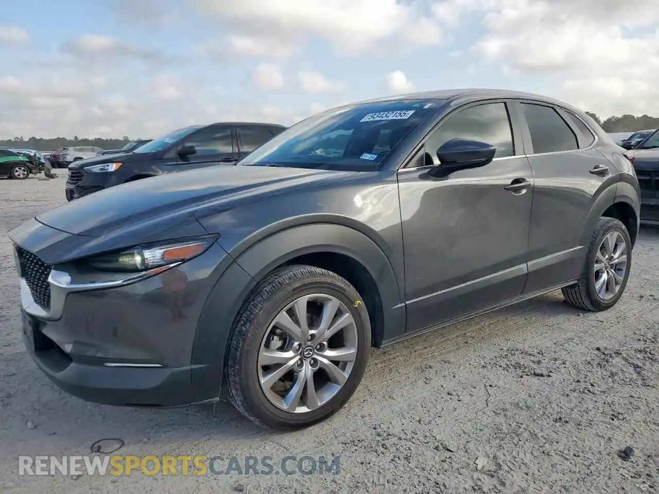1 Photograph of a damaged car 3MVDMACL4MM218025 MAZDA CX30 2021