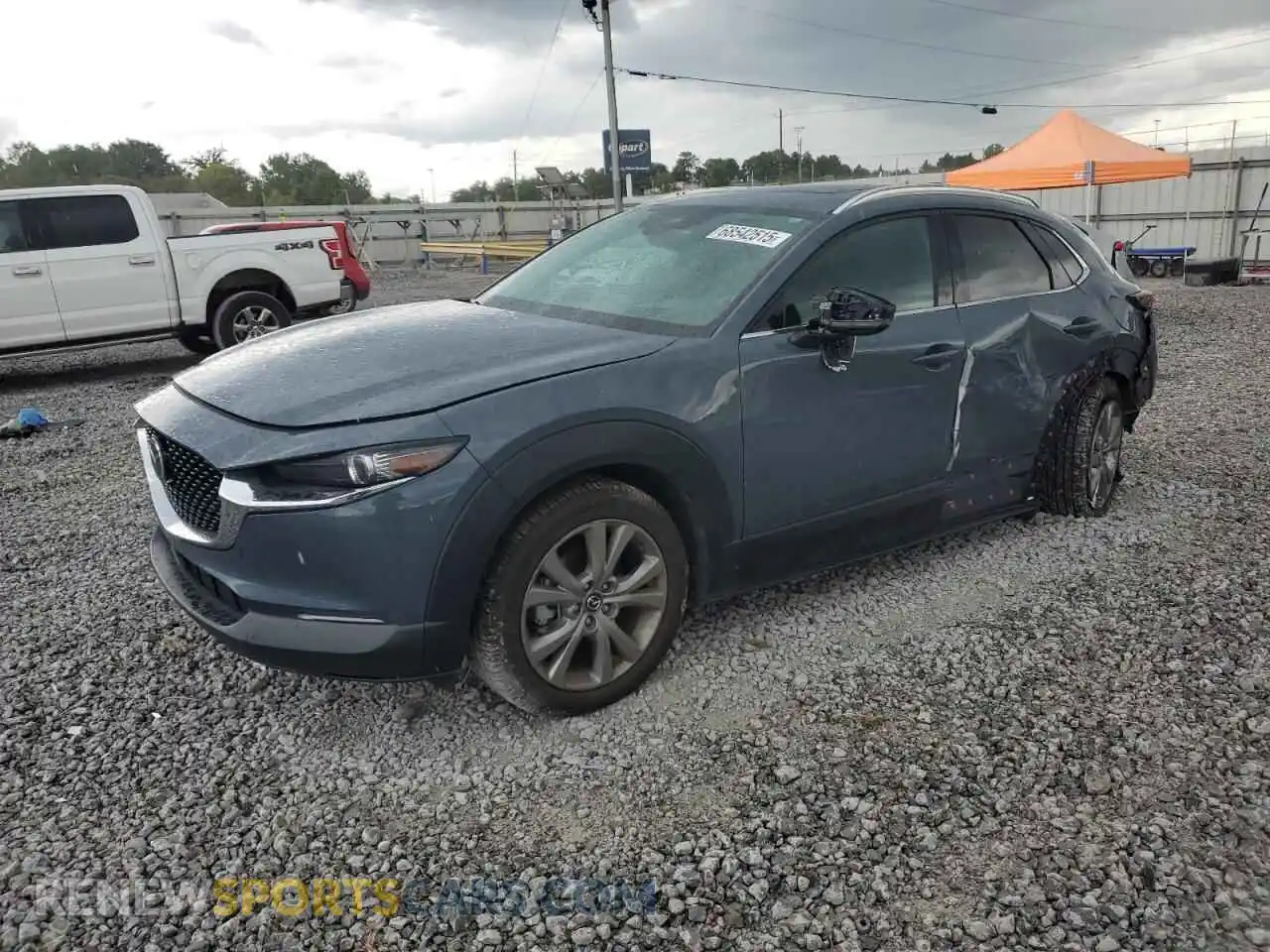 1 Photograph of a damaged car 3MVDMADLXMM266403 MAZDA CX30 2021
