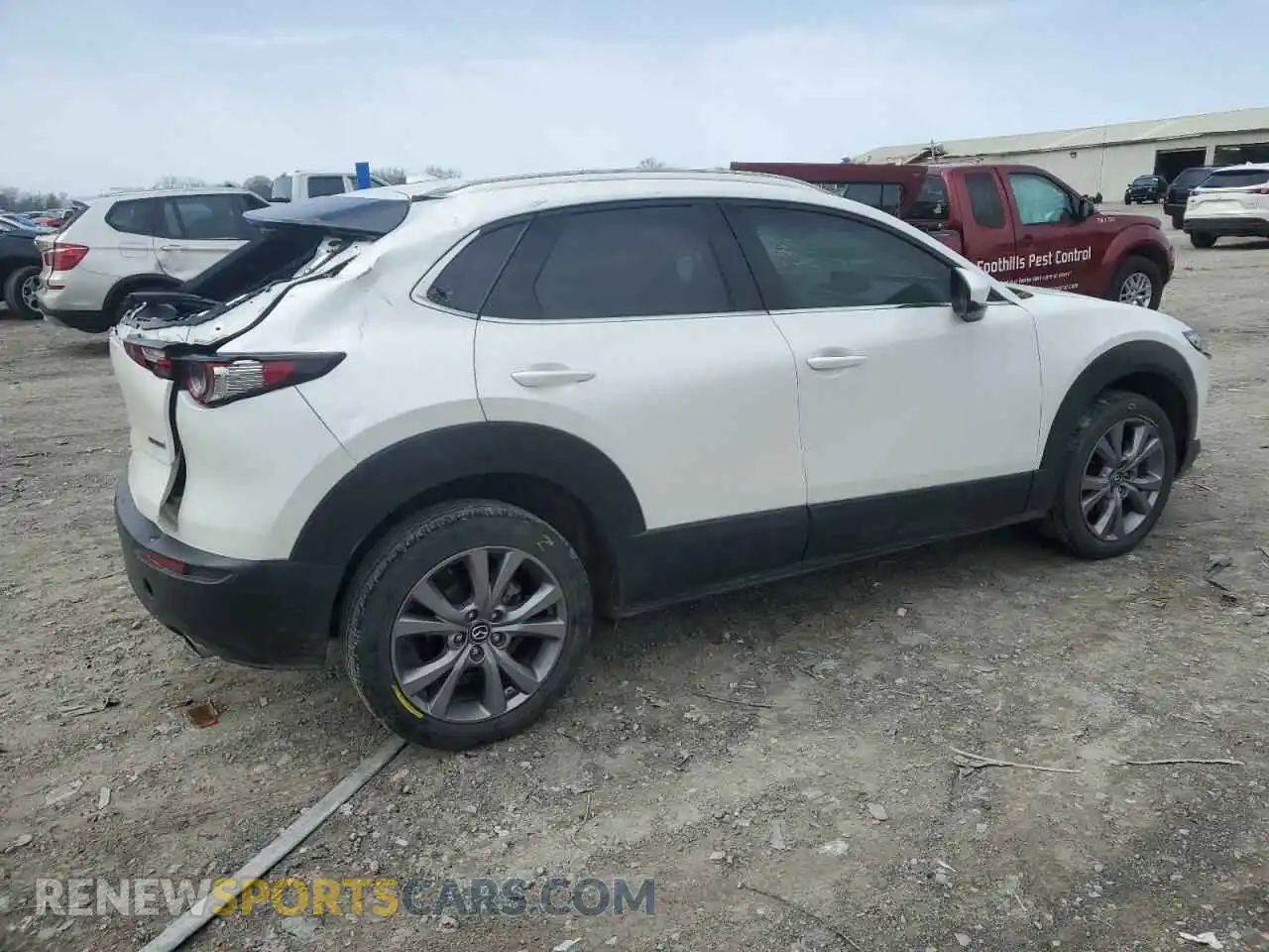 3 Photograph of a damaged car 3MVDMADM2MM219102 MAZDA CX30 2021