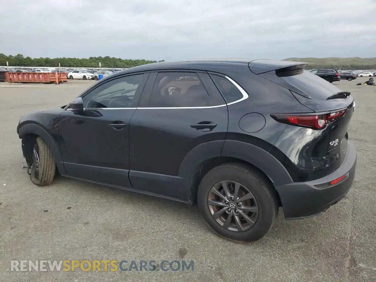2 Photograph of a damaged car 3MVDMBAL0MM272124 MAZDA CX30 2021