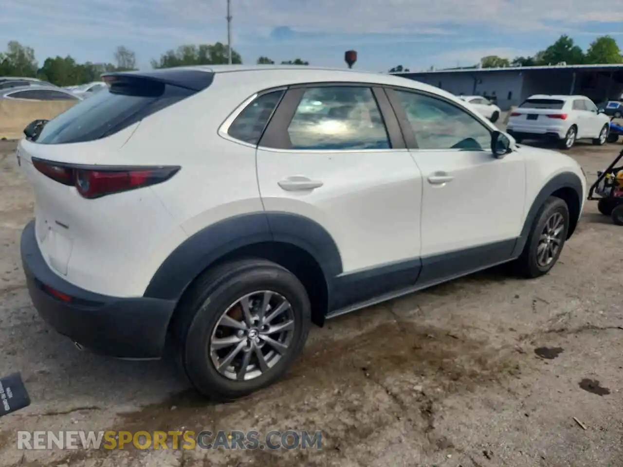 3 Photograph of a damaged car 3MVDMBAL4MM300720 MAZDA CX30 2021