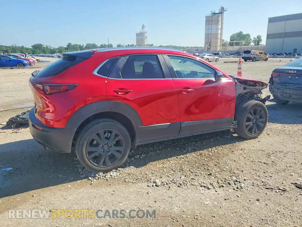 3 fotografías del automóvil dañado 3MVDMBAY5MM309292 MAZDA CX30 2021