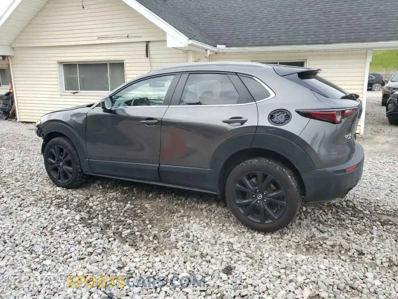 2 Photograph of a damaged car 3MVDMBAY7MM307303 MAZDA CX30 2021