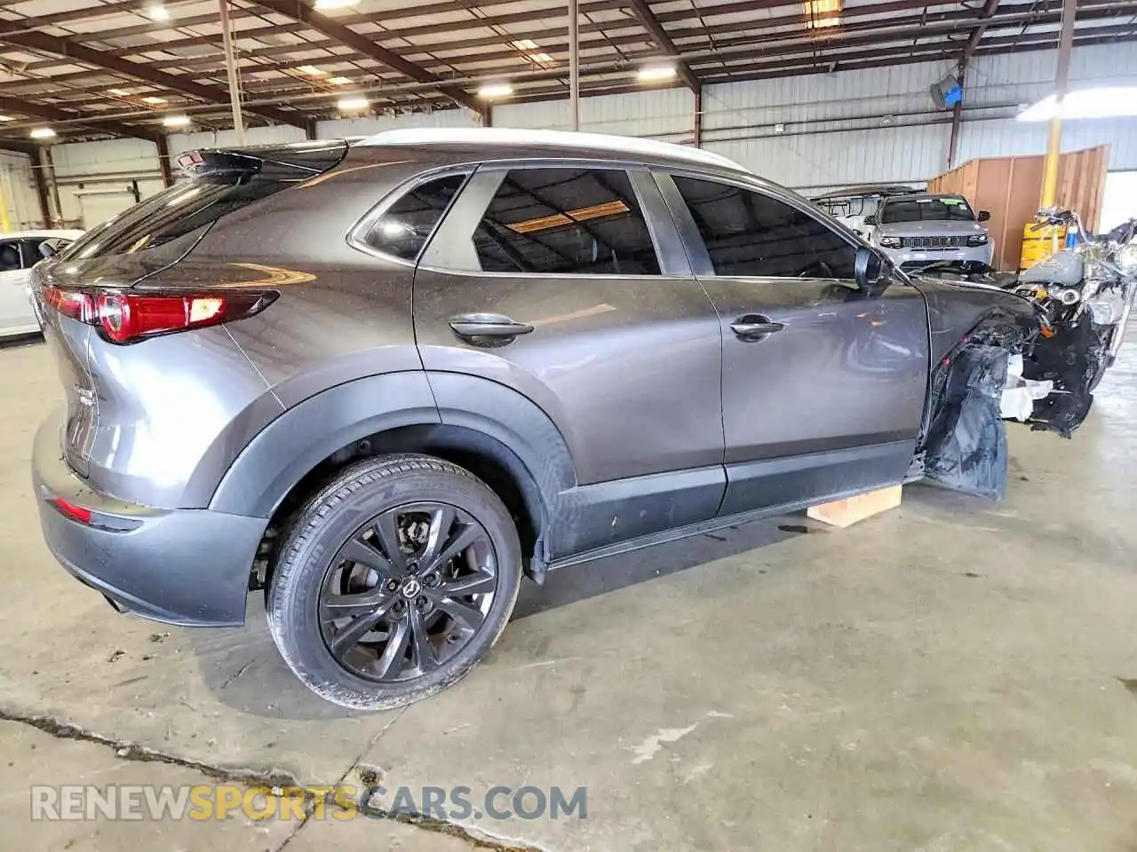 3 fotografías del automóvil dañado 3MVDMBAY8MM300442 MAZDA CX30 2021